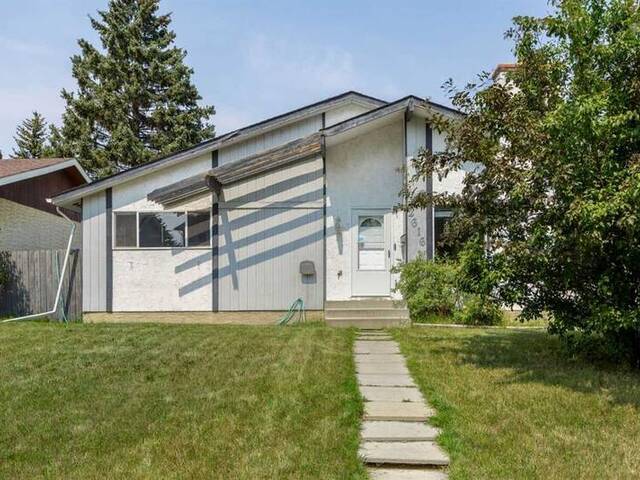 2616 106 Avenue SW Calgary