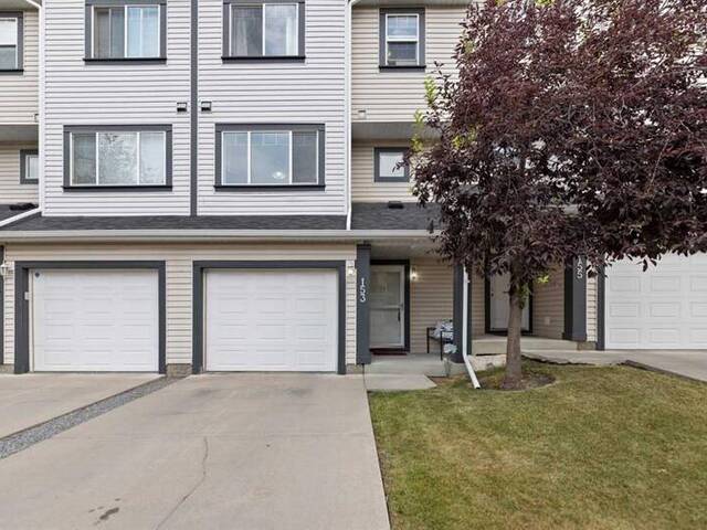 153 Everhollow Heights SW Calgary