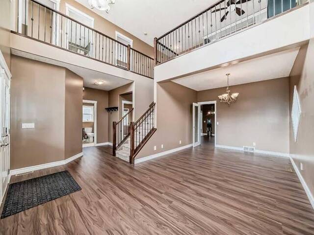 296 OAKMERE CLOSE Chestermere