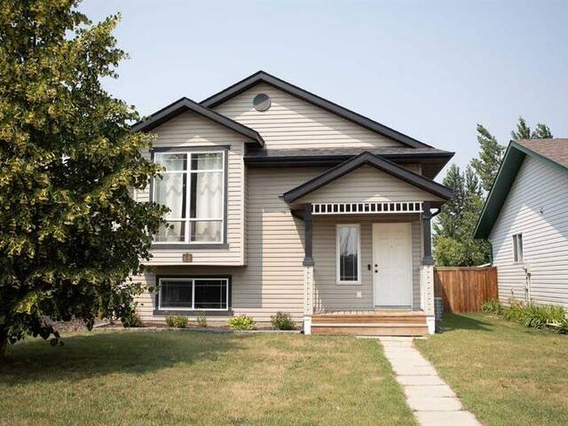 60 Garden Road Lacombe