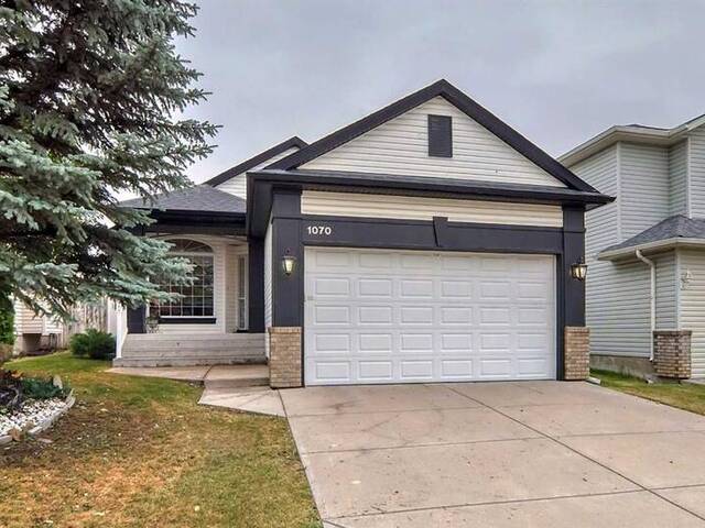 1070 Coventry Drive NE Calgary