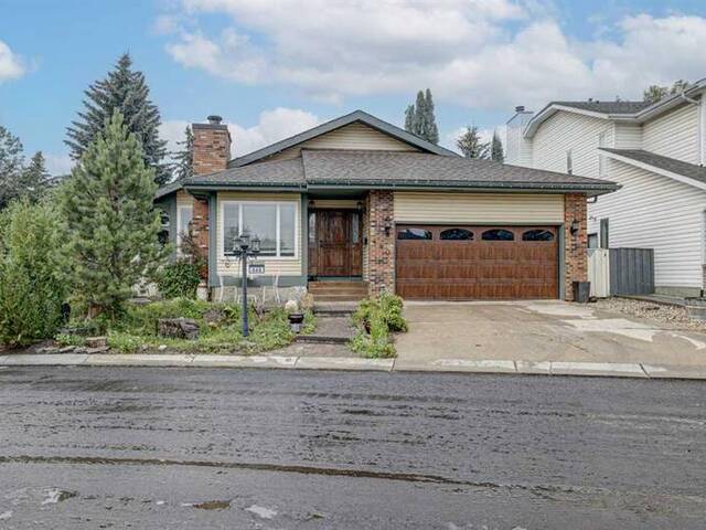 440 Mckerrell Place SE Calgary