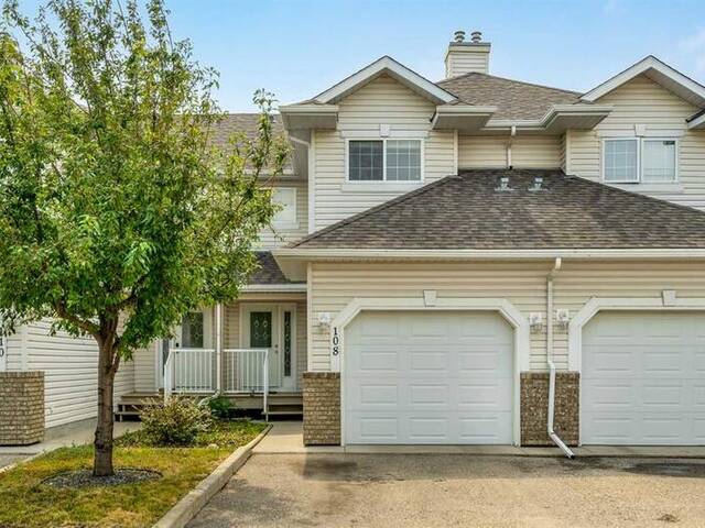 108, 26 Westlake Glen Strathmore