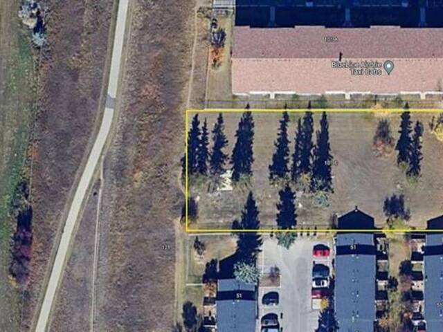 300, 101 Big Hill Way SE Airdrie