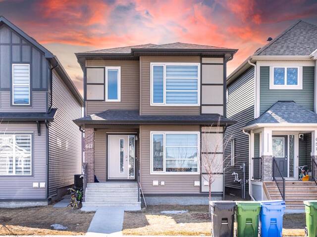 647 Savanna Landing NE Calgary