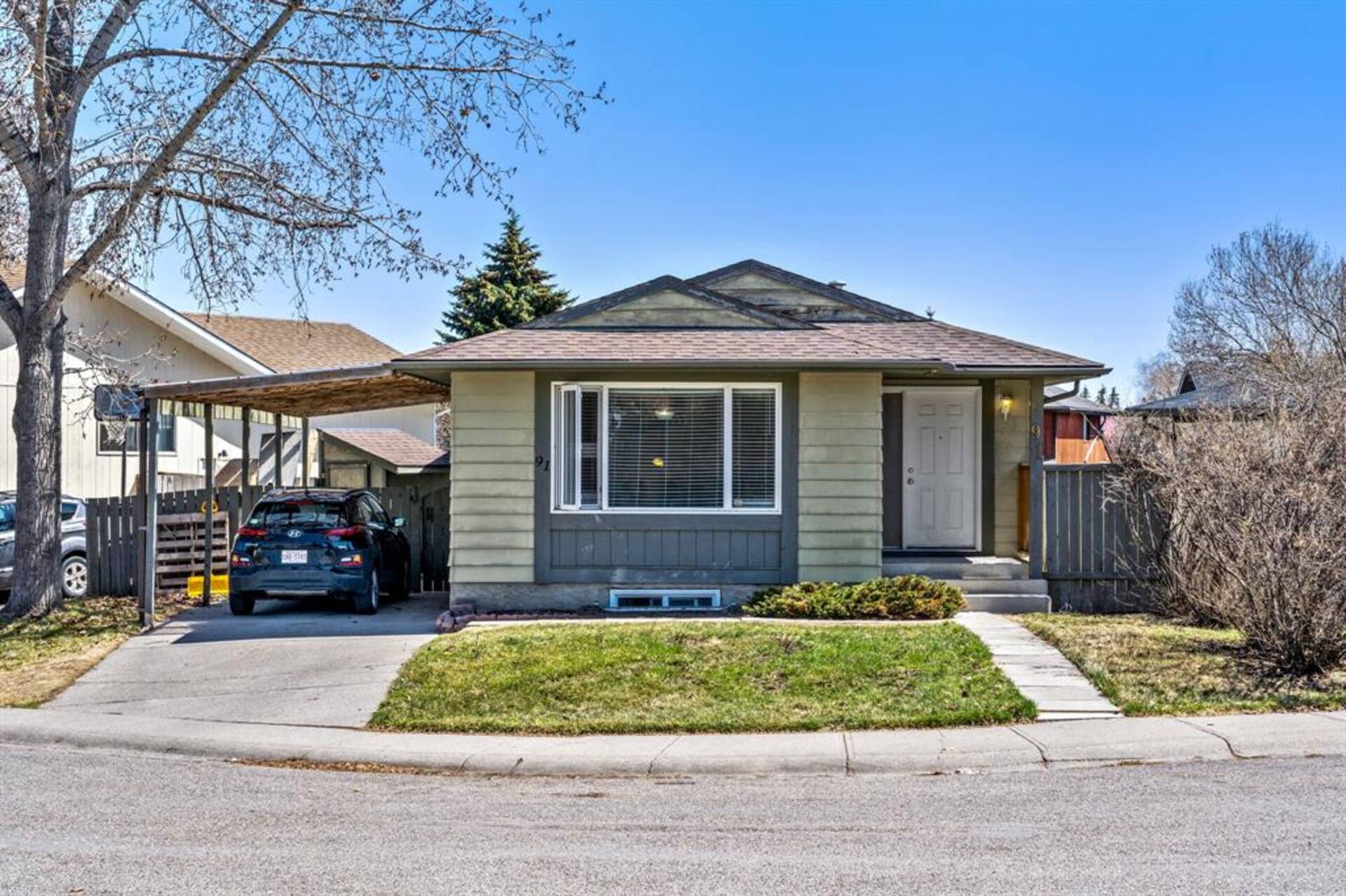 91 Shawmeadows Crescent SW Calgary