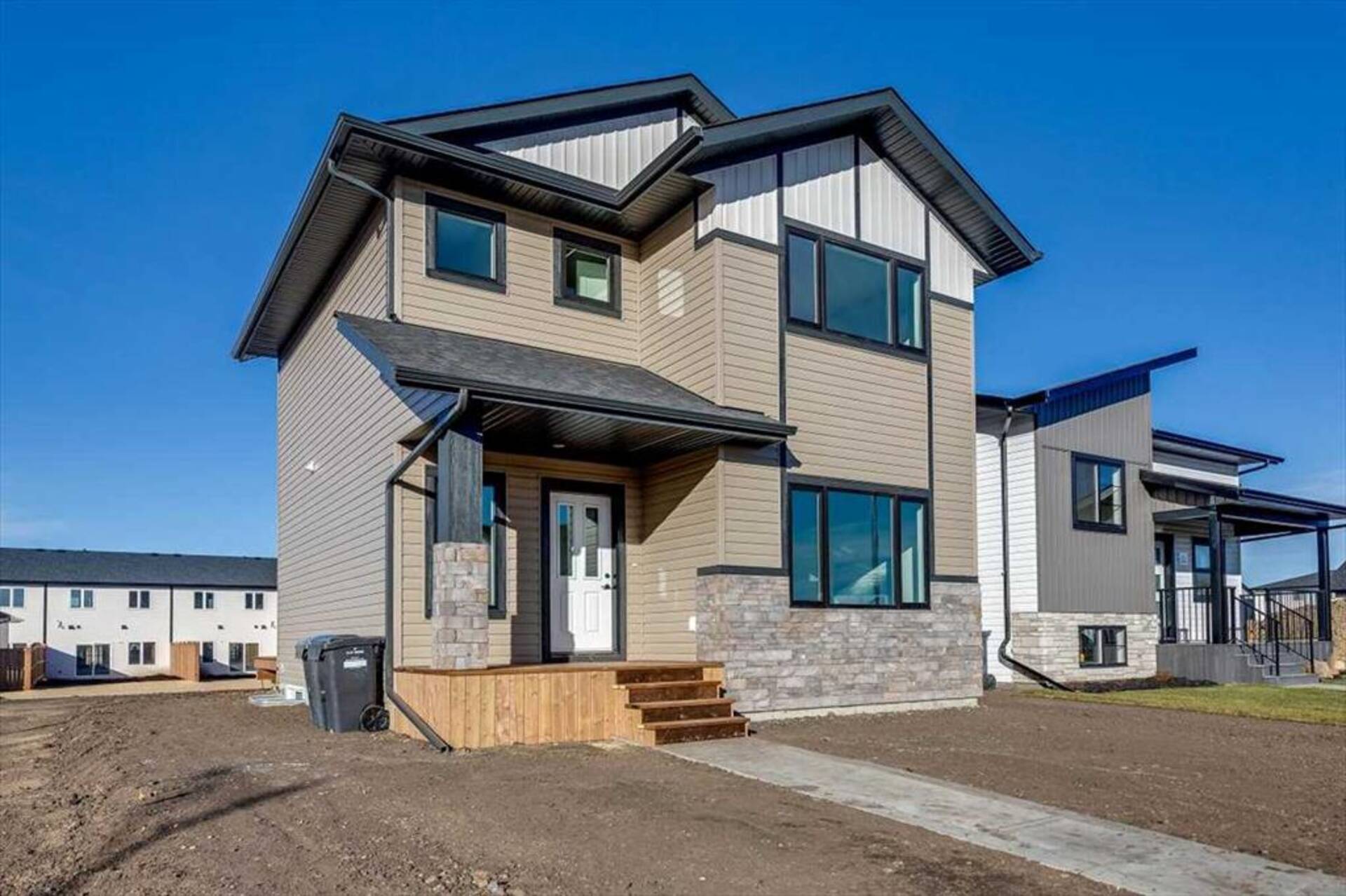 13 Ian Way Sylvan Lake