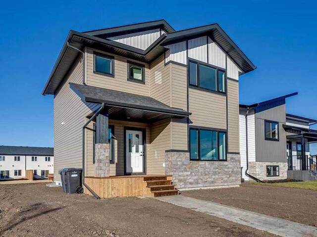 13 Ian Way Sylvan Lake