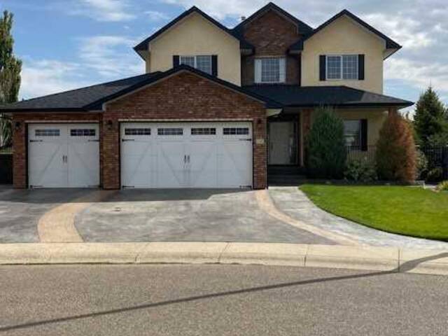 108 Stratton Close SE Medicine Hat