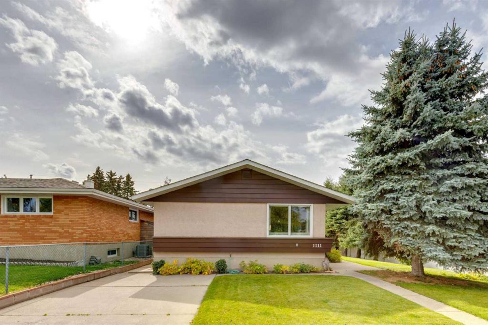 1111 Mayland Drive NE Calgary