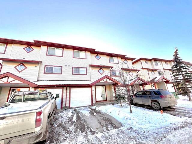 40, 220 Swanson Crescent Fort McMurray