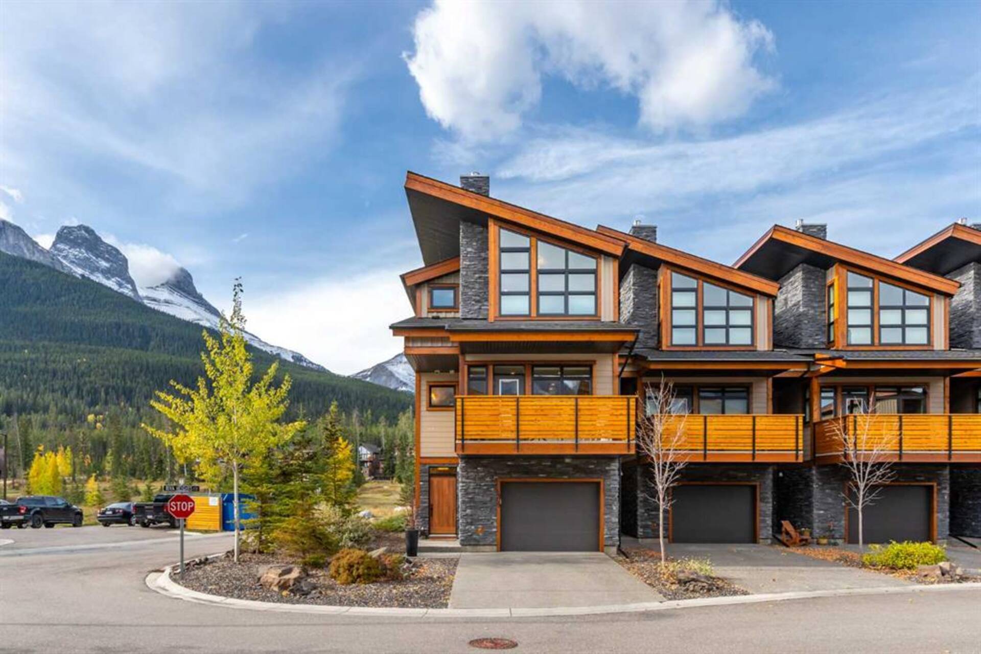 409 Riva Place Canmore