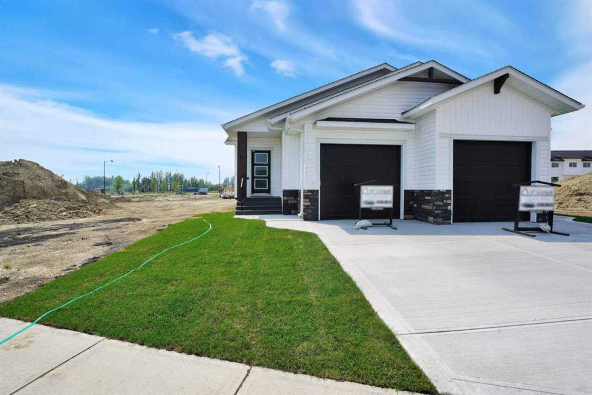 19 Ellington Crescent Red Deer