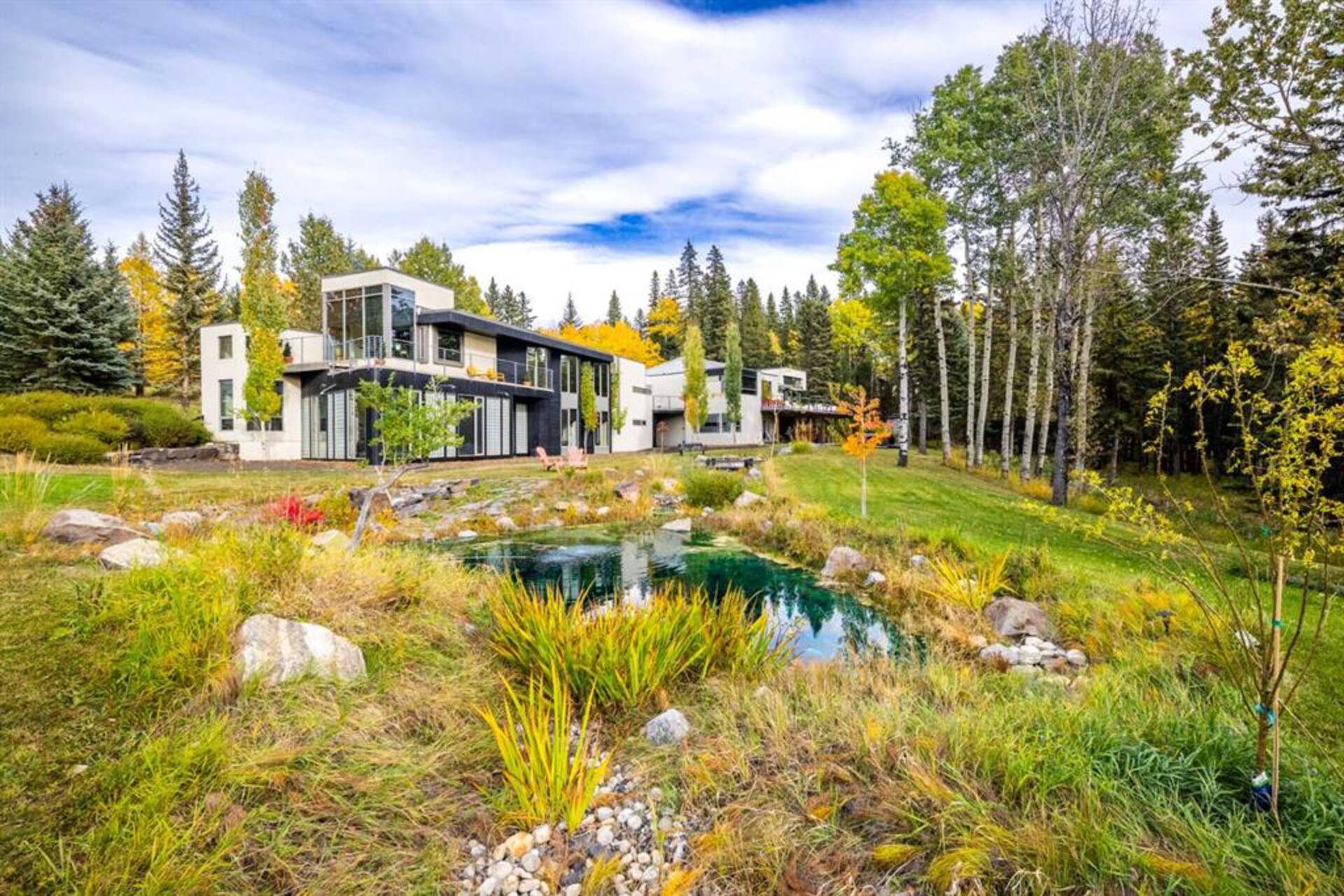 6 Cummer Place W Bragg Creek