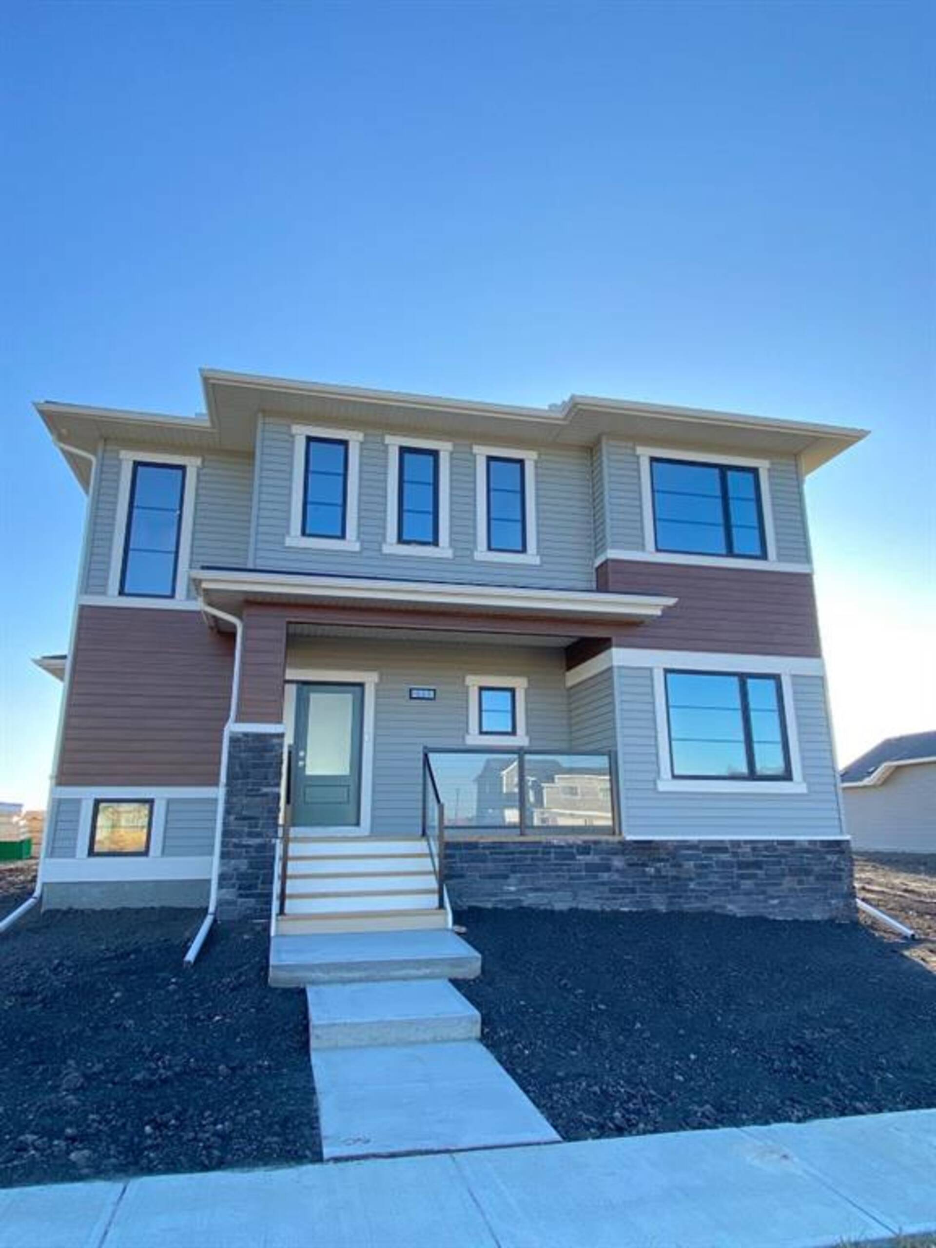 2753 Baywater Landing SW Airdrie