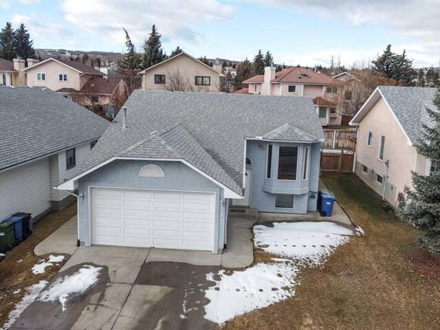 285 Sandarac Drive NW Calgary