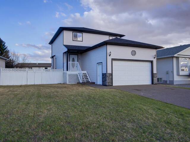 4 Tamarack Road Claresholm