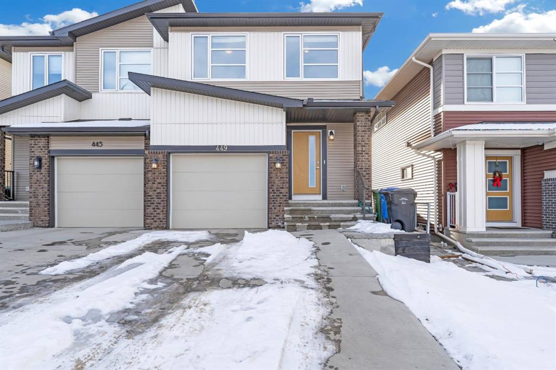 449 Carringvue Avenue NW Calgary