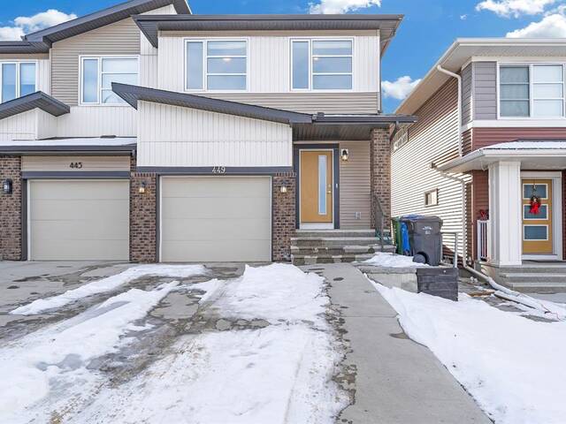 449 Carringvue Avenue NW Calgary