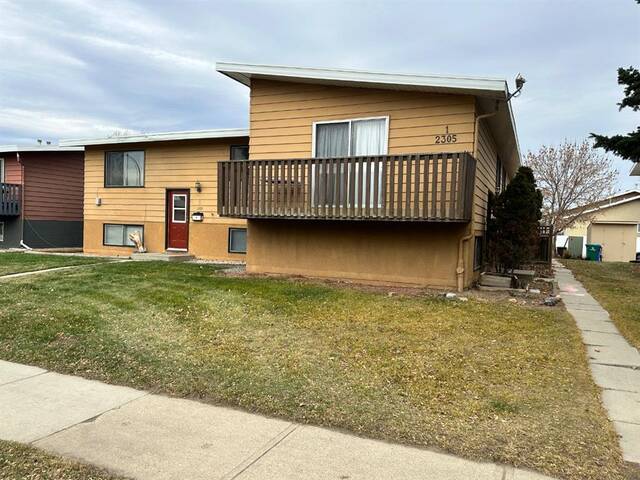 2305 23 Street N Lethbridge