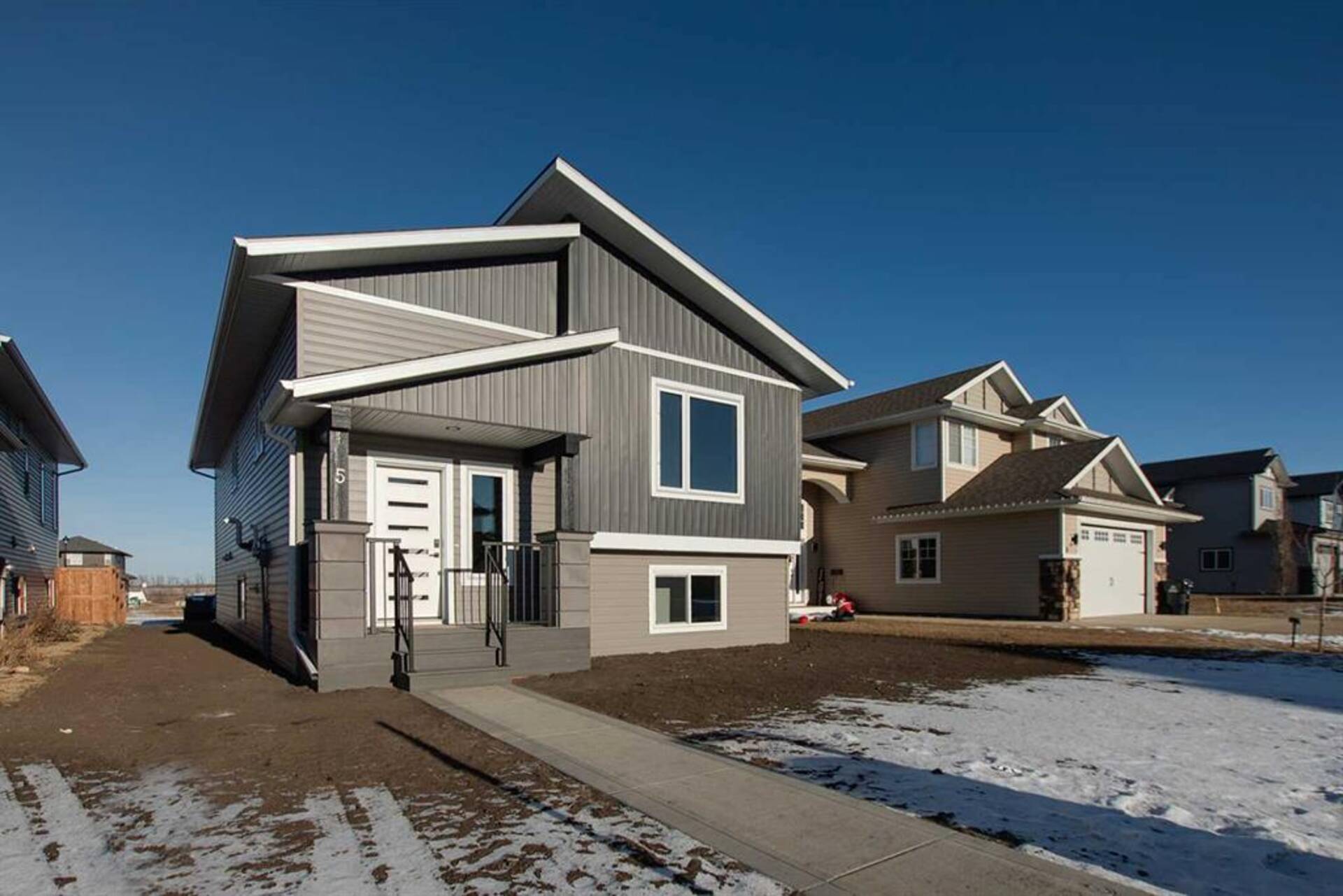 5 Maclean Close Blackfalds