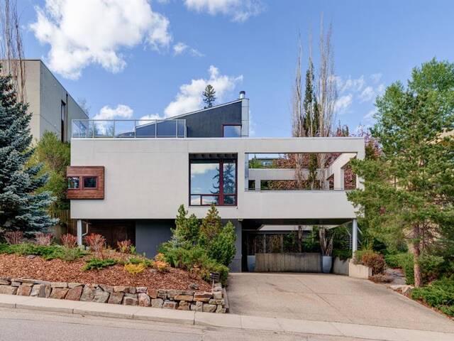 1016 39 Avenue SW Calgary