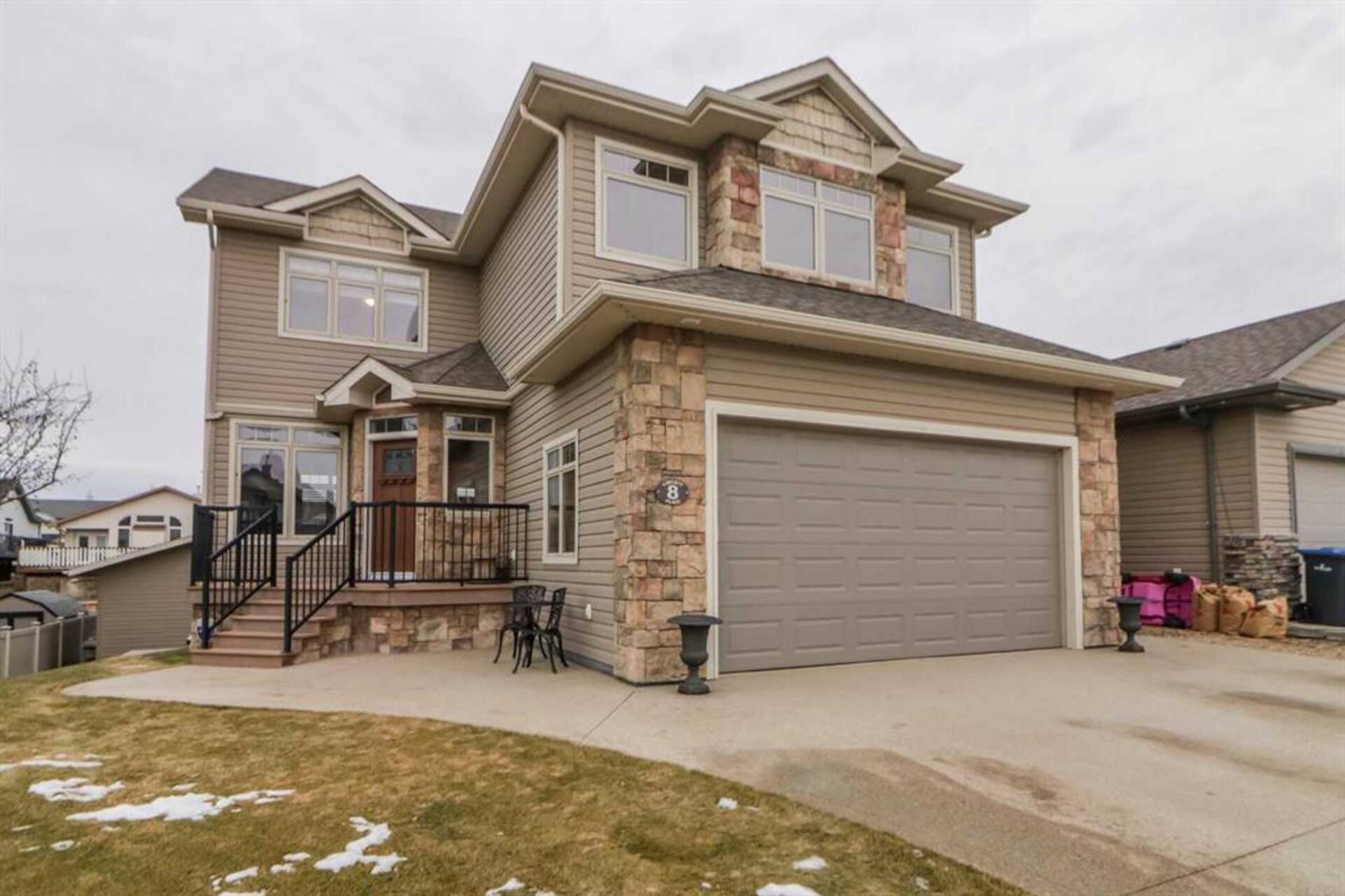 8 Liberty Place Sylvan Lake