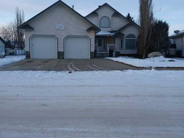 4542 54A AVE CRESENT Innisfail