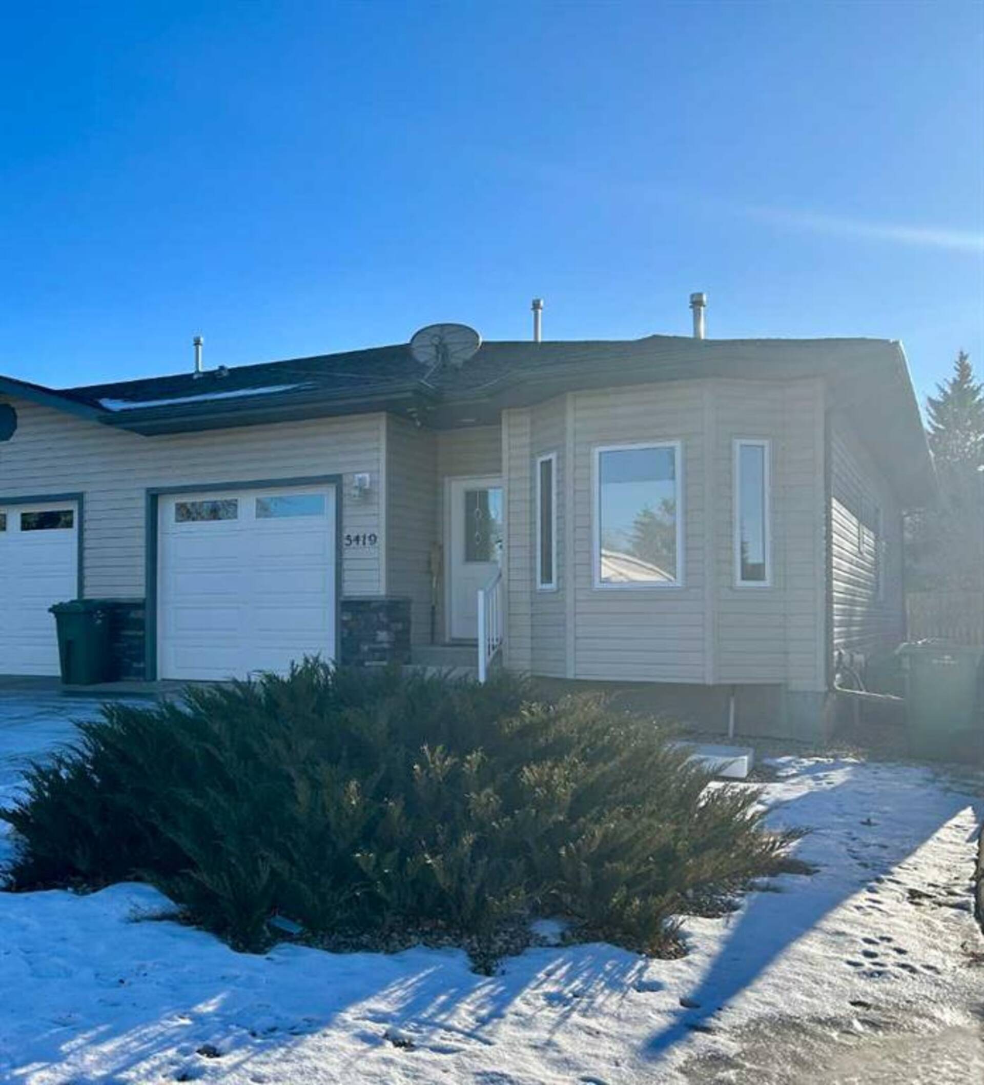 5419 46 Avenue Ponoka