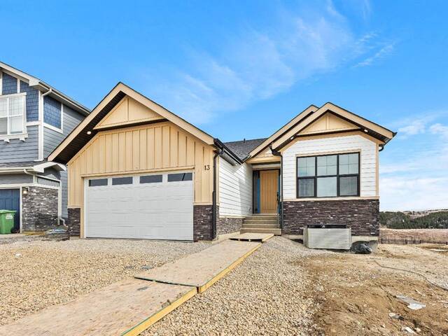 13 Sunvalley View Cochrane