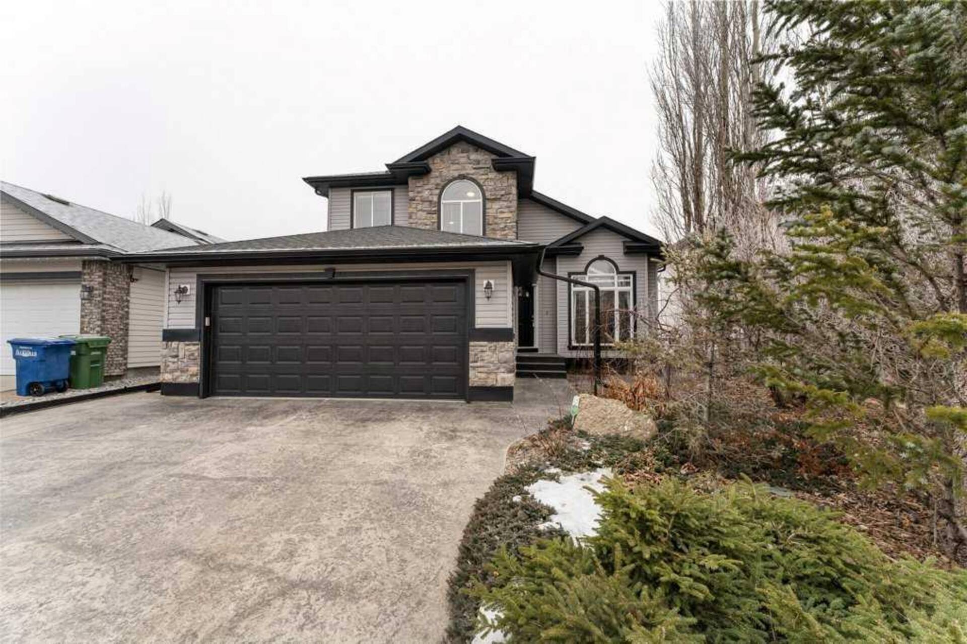 184 Fairways Drive NW Airdrie