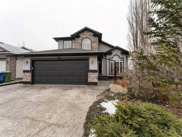 184 Fairways Drive NW Airdrie