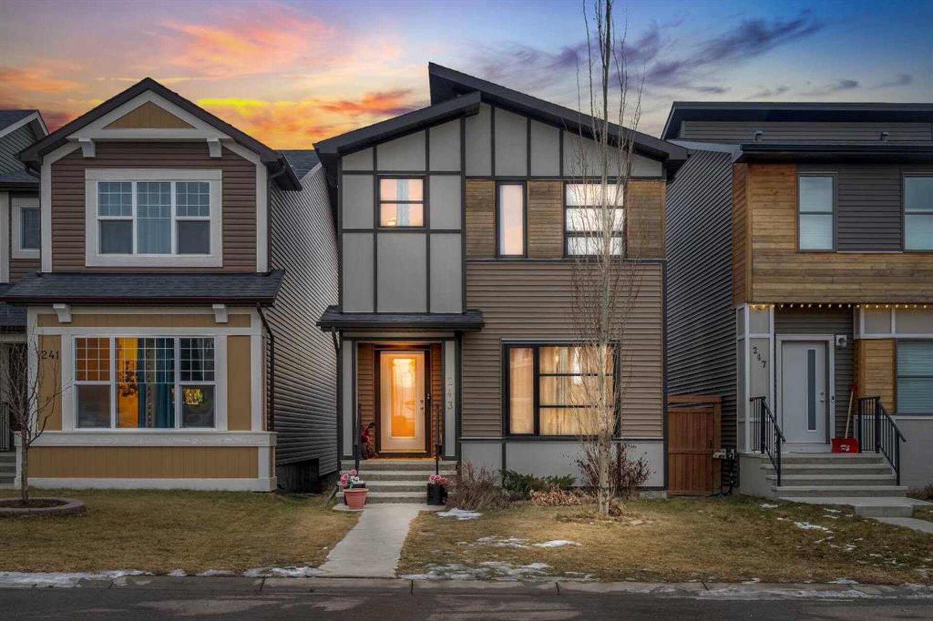 243 Evansborough Way NW Calgary