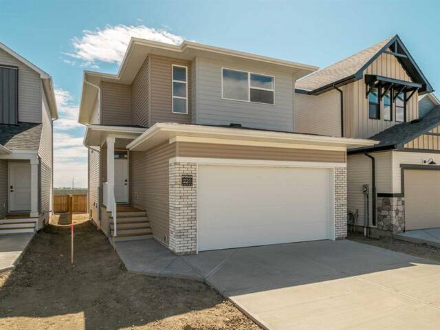 221 Blackwolf Place N Lethbridge