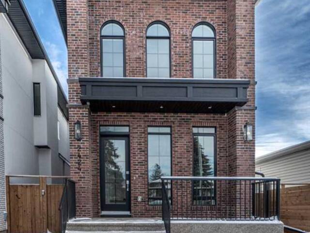 2424 34 Street SW Calgary