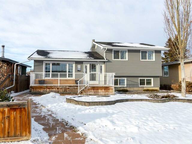 5718 41 Avenue Stettler