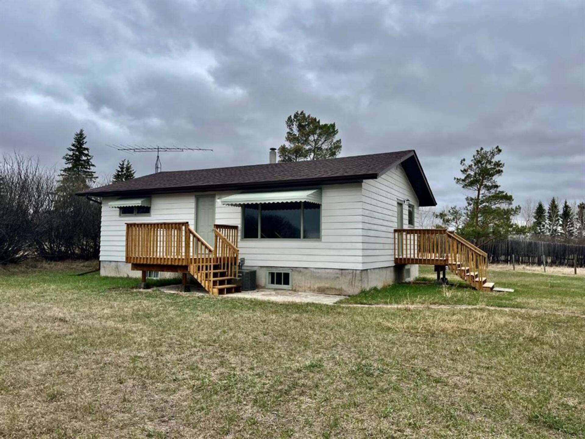 24074 TWP RD 450 Rural Wainwright