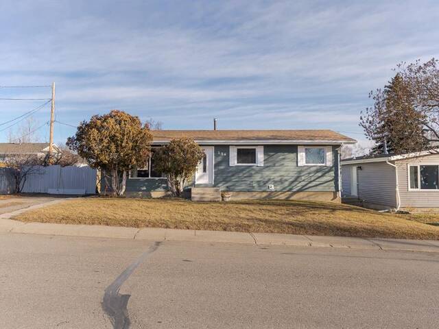 226 7 Street W Cardston