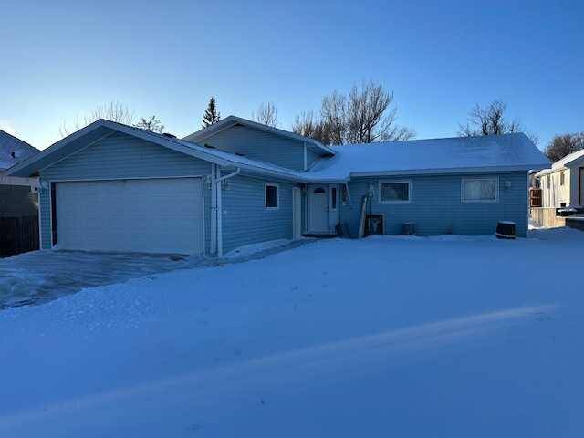 145 4th Street W Cardston