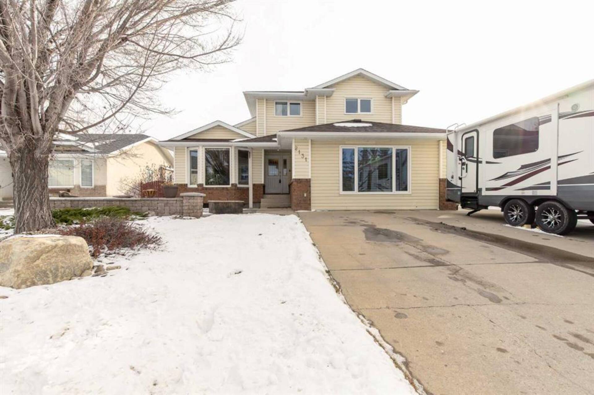 2131 16 Avenue Coaldale