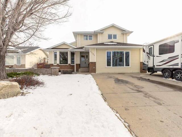 2131 16 Avenue Coaldale