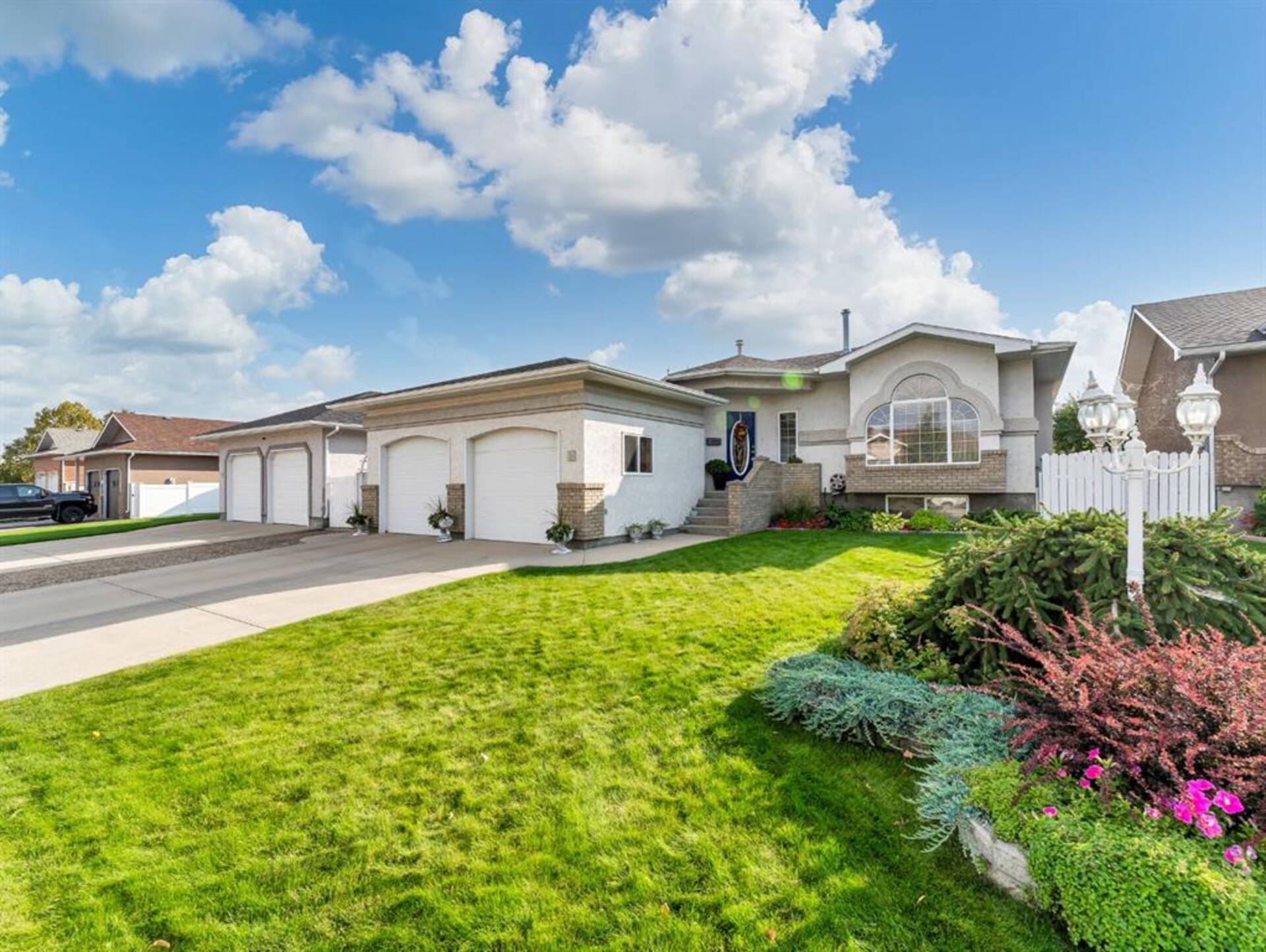 31 Parish Way NE Medicine Hat