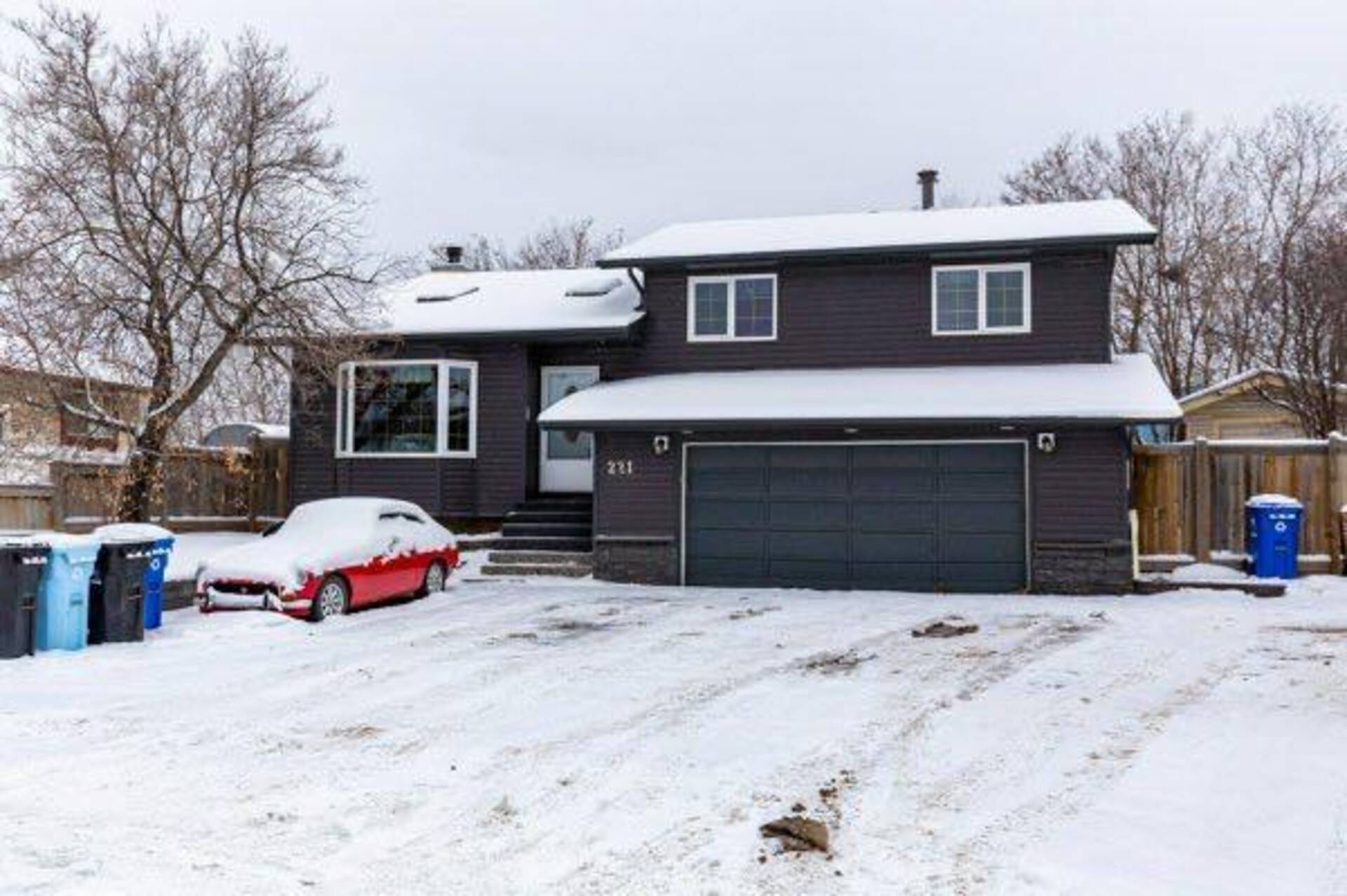 221 Farrell Crescent Fort McMurray