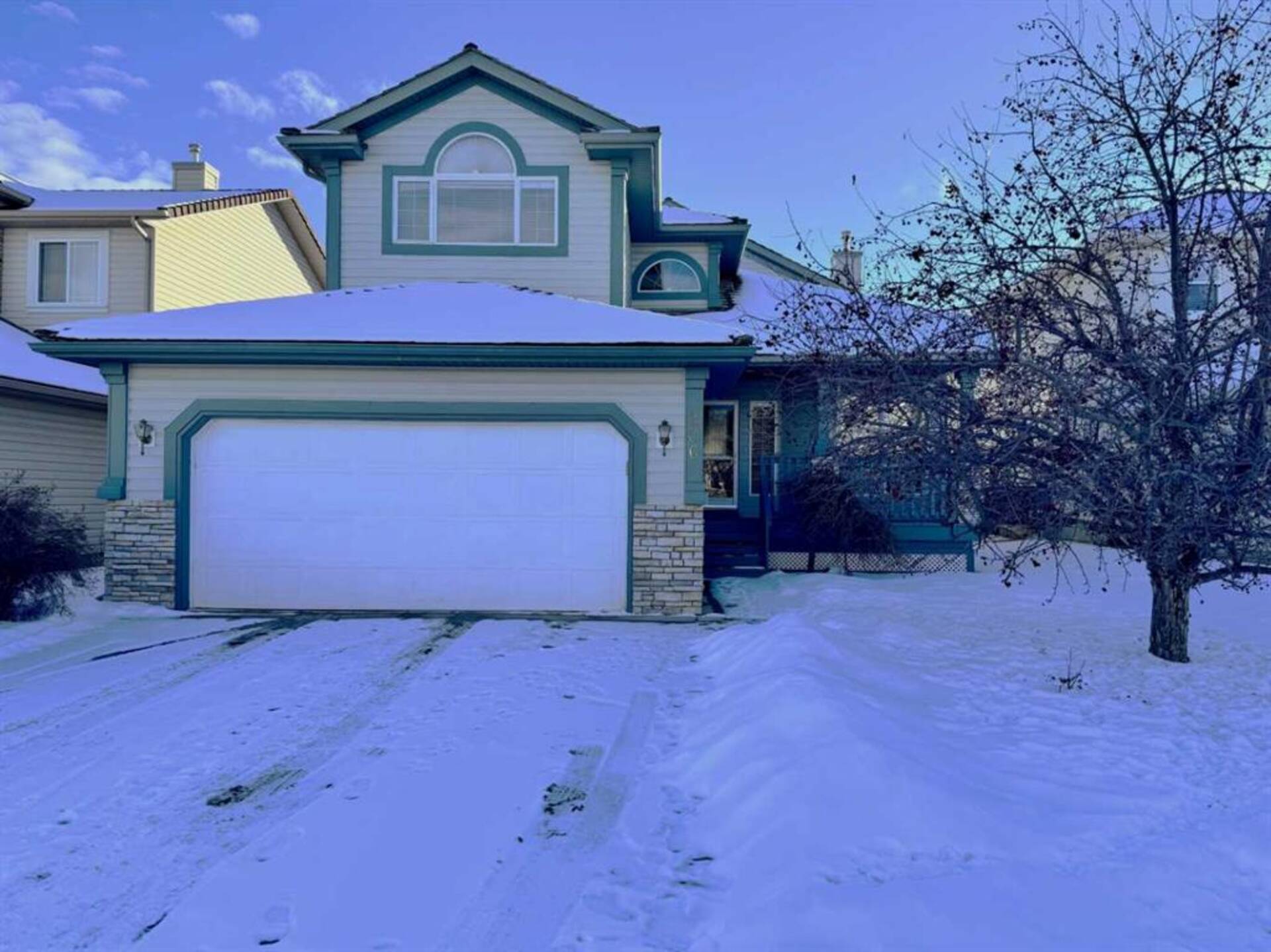 206 Valley Glen Bay NW Calgary