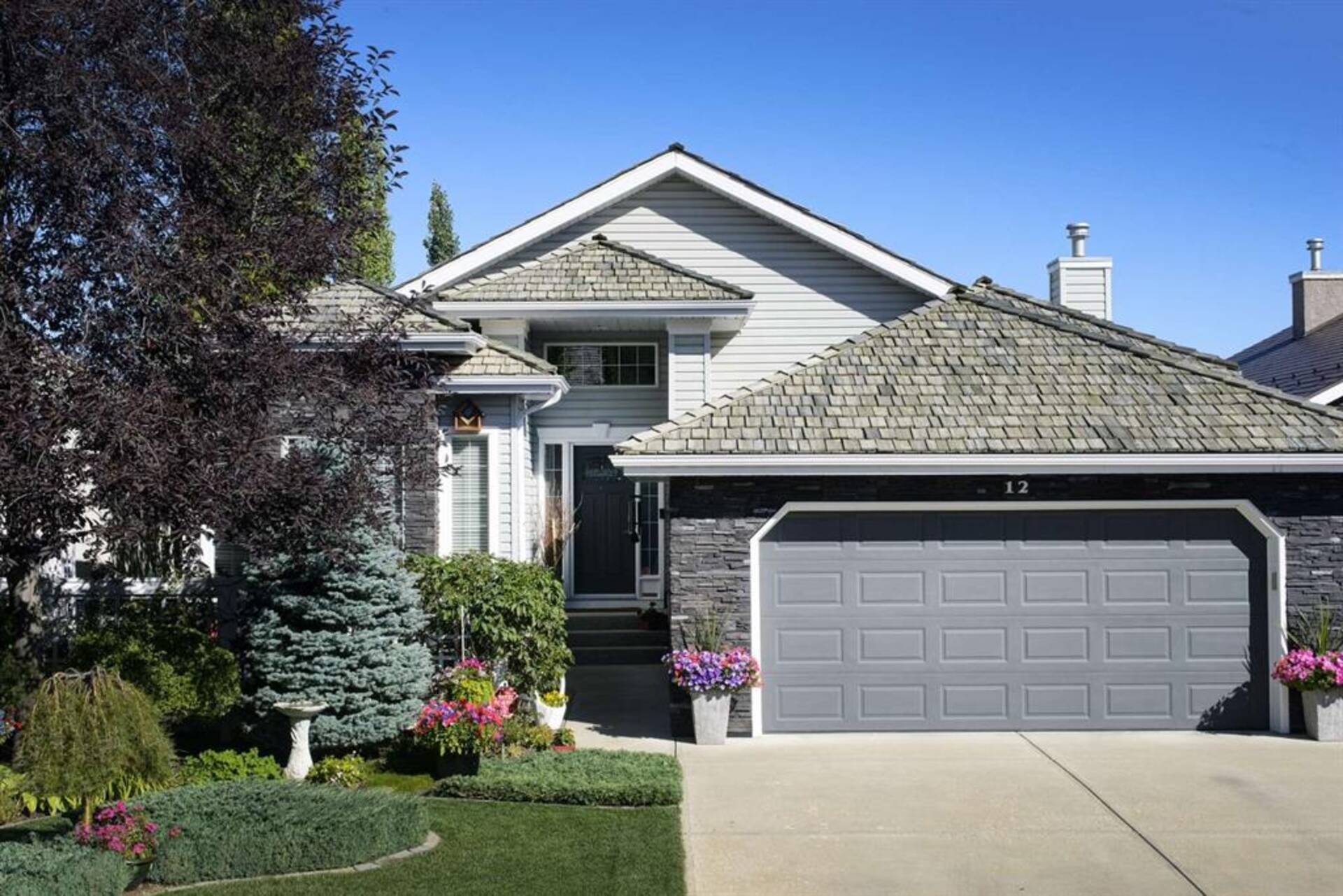 12 VALLEY PONDS Place NW Calgary