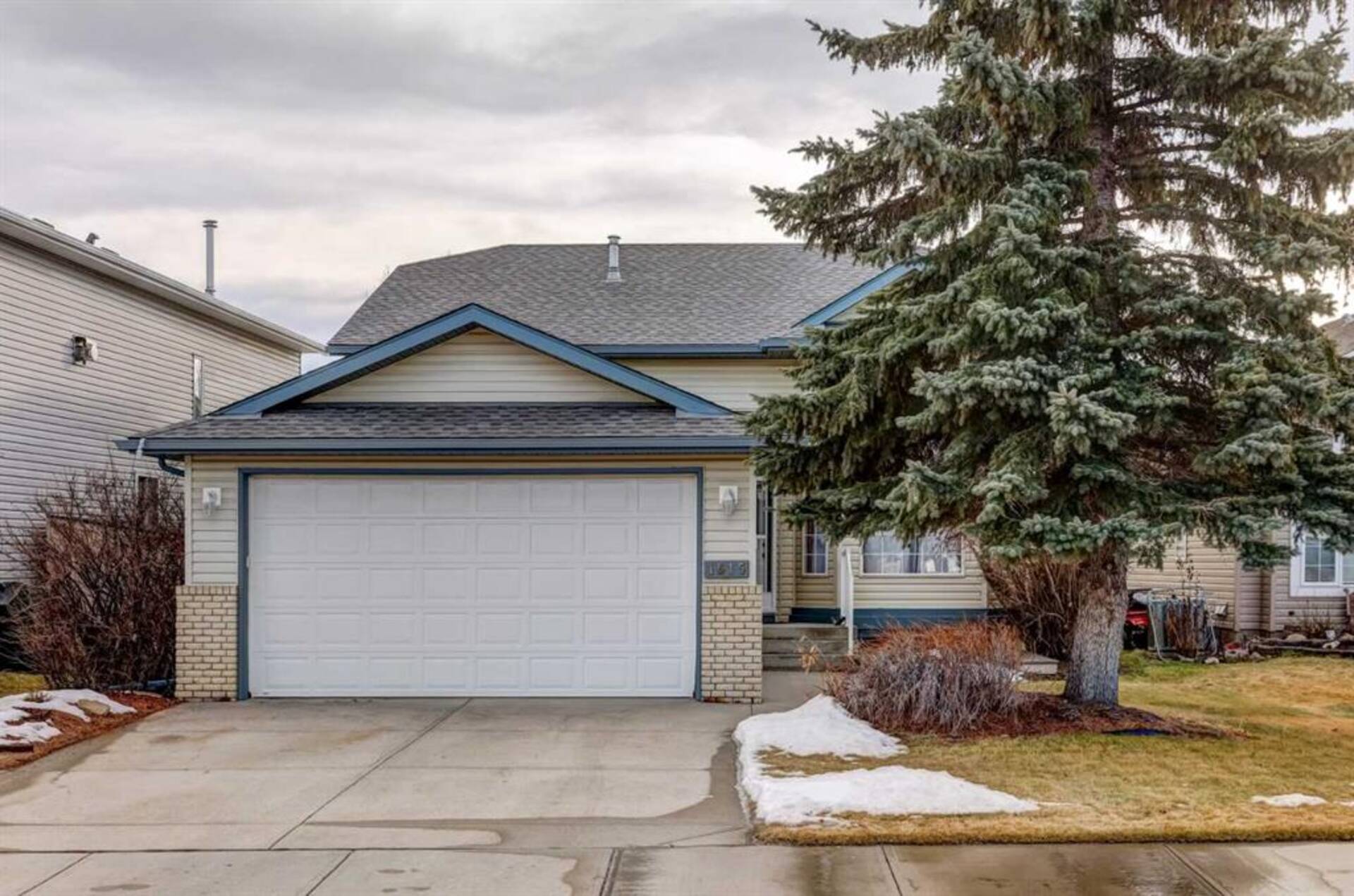 1615 Woodside Boulevard NW Airdrie