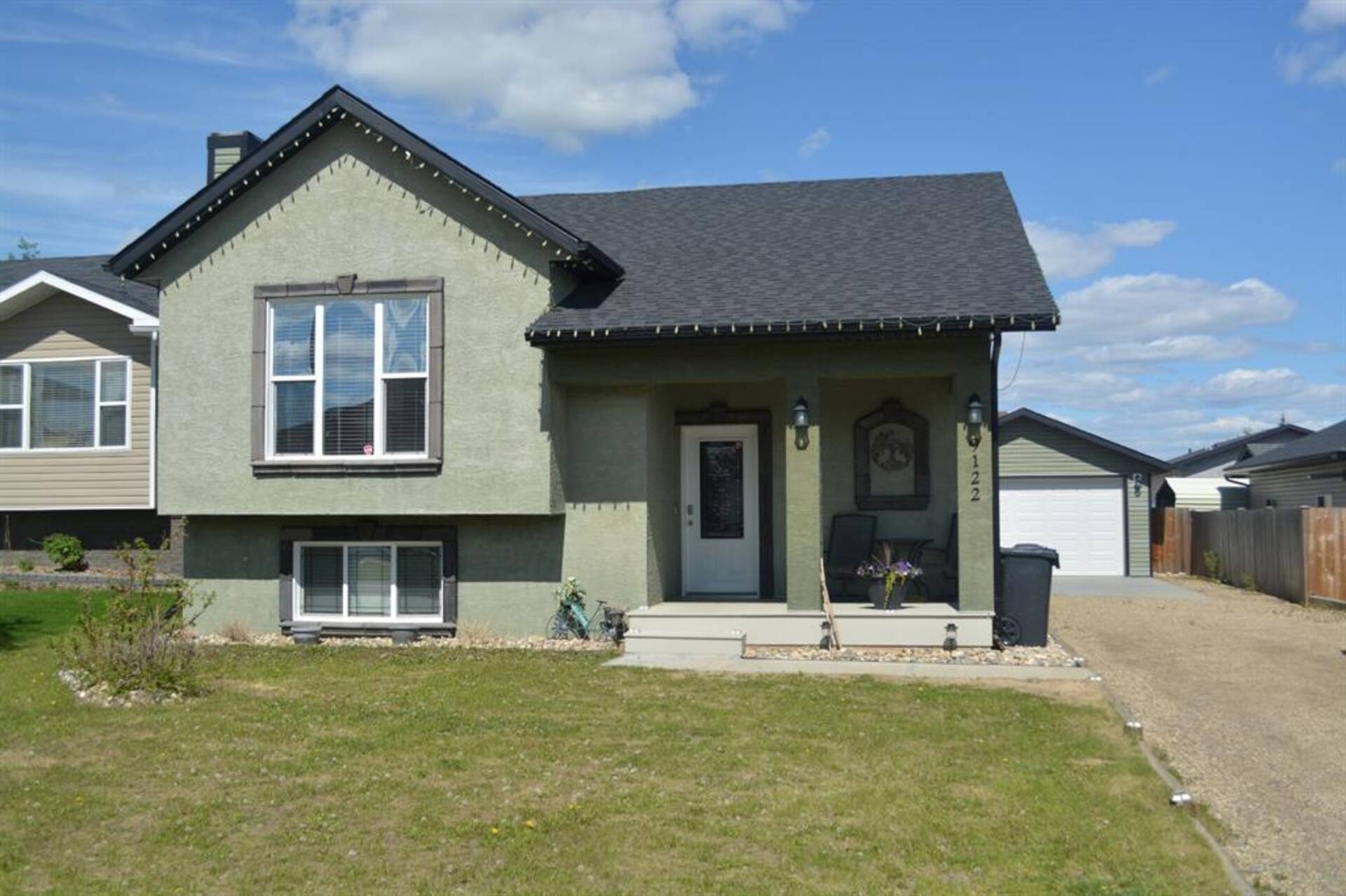 9122 130 Avenue Peace River