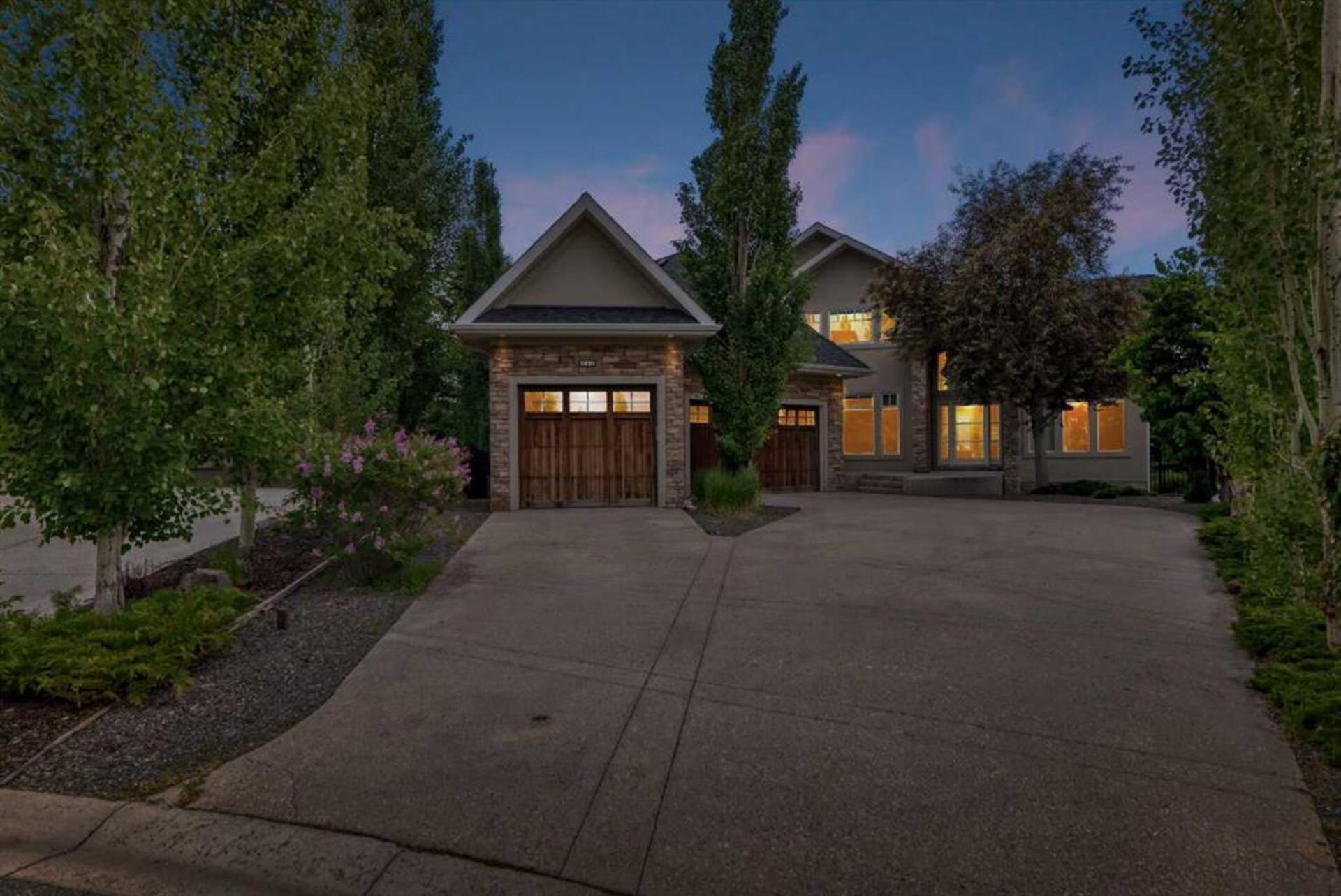 212 Aspen Meadows Court SW Calgary