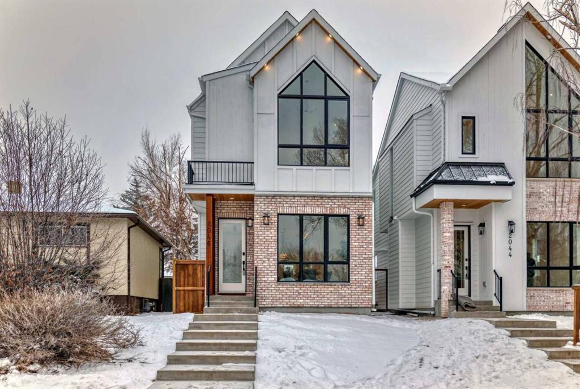 2046 41 Avenue SW Calgary