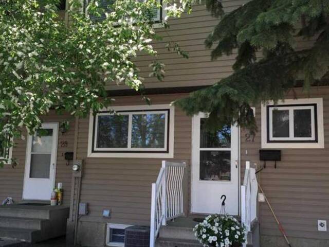 27, 96 Holmes Street Red Deer